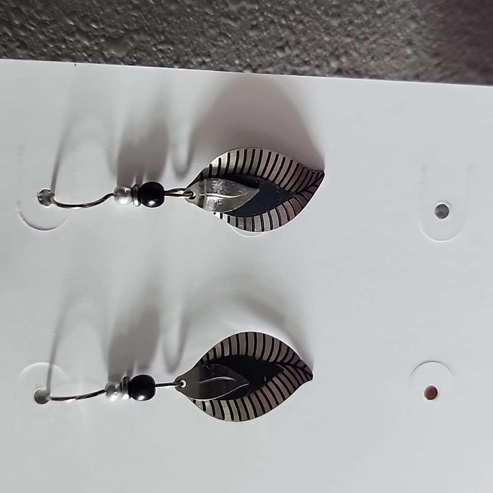Cute black and silver leaf earrings